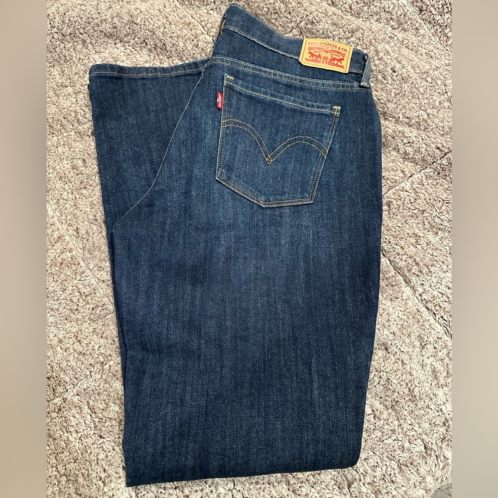 Levi jeans